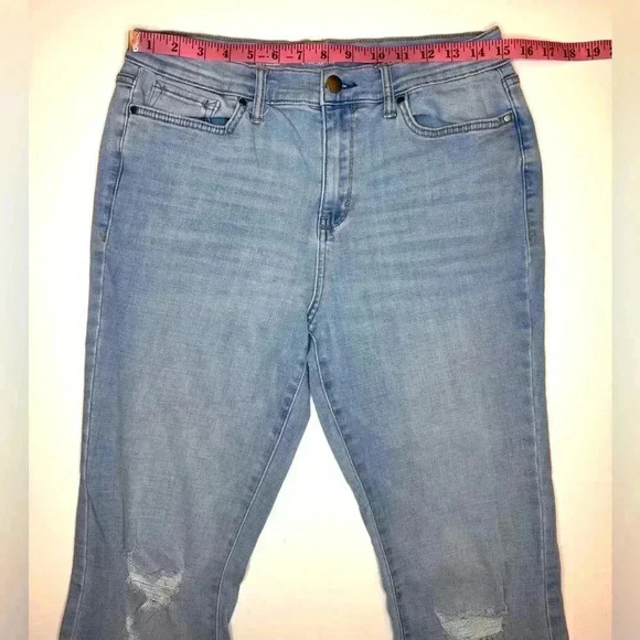 A.N.A Women’s High Rise Flare Jeans Size-10 - Picture 5 of 10